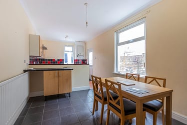 4 bed house, Mackintosh Place, Cathays, Cardiff, CF244RN - Image 4